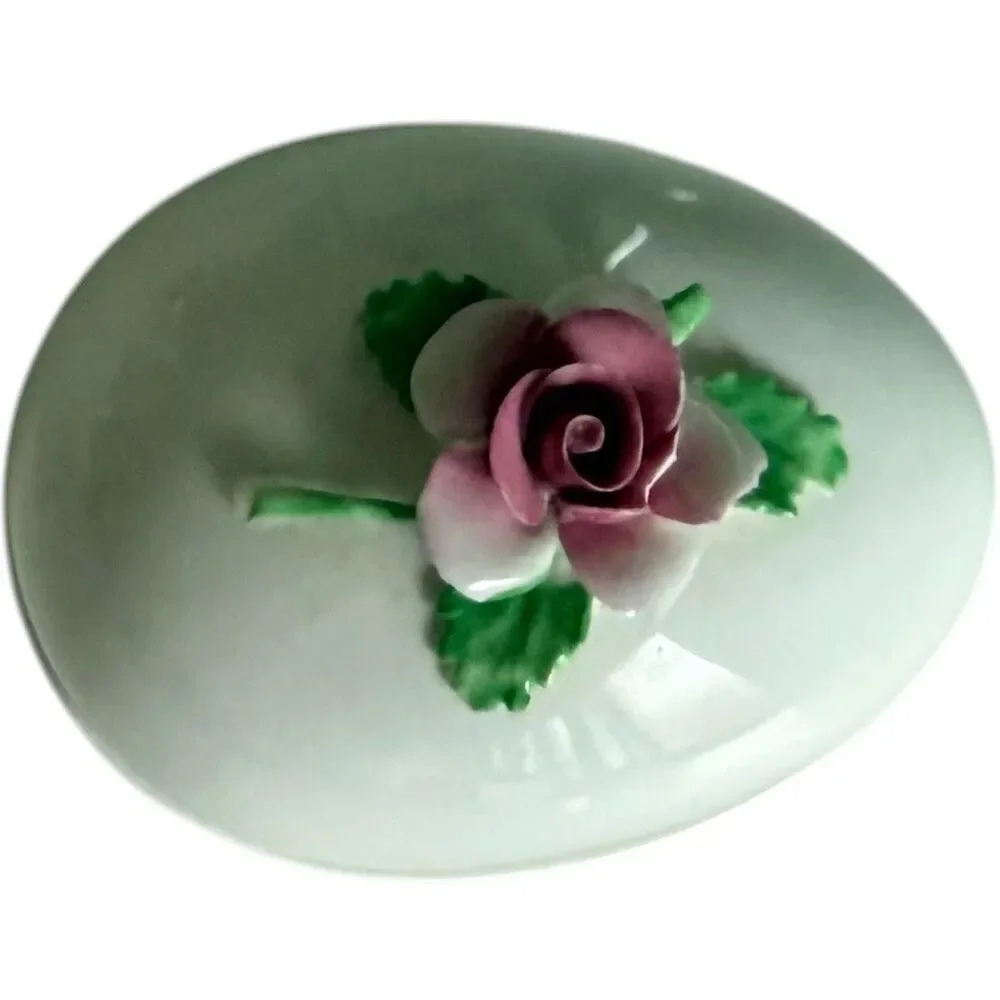 Golden Crown E&R Vintage England Rose Detail Trinket Egg Porcelain Pill Box